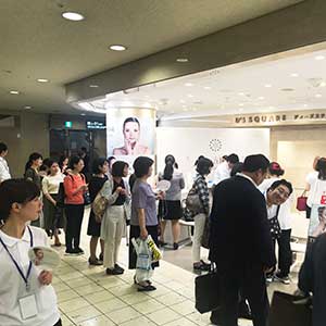 大手ショッピングモールでのミラブル体験イベントの様子