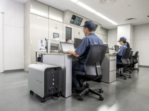 設置されているオフィス向け蓄電池の様子